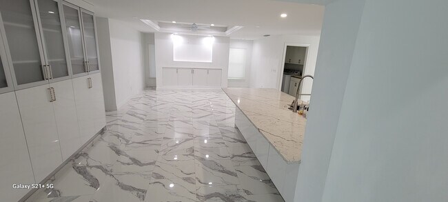 Building Photo - 5200 West Blvd