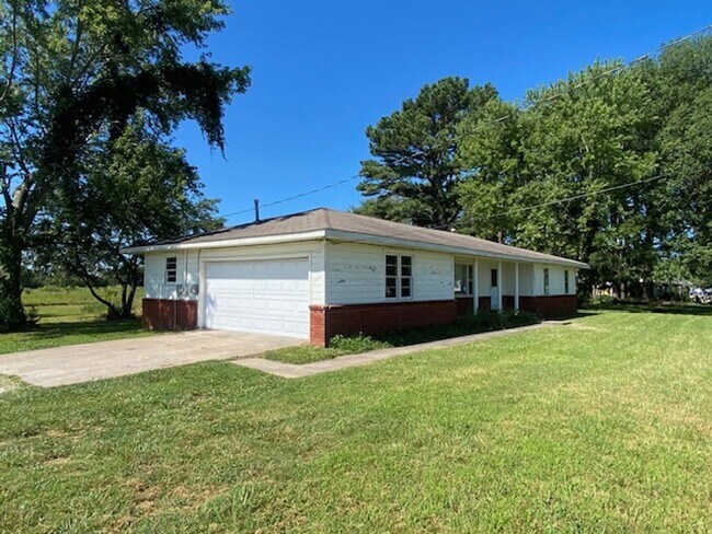 Building Photo - Nice 3 Bedroom Home In Lincoln!