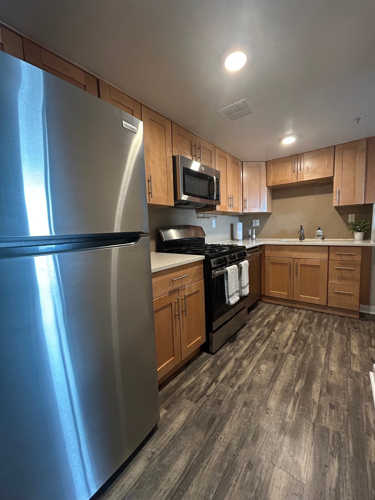 Building Photo - THE FAIRVIEW