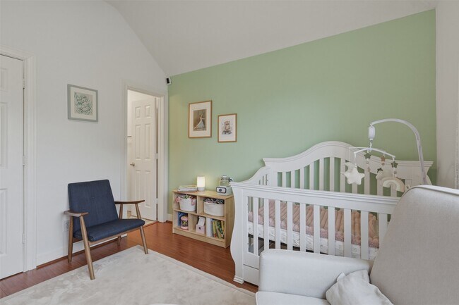 Building Photo - 5515 Venice St