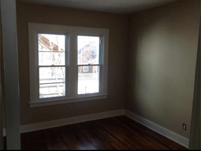 Building Photo - 490 Pleasantview Ave