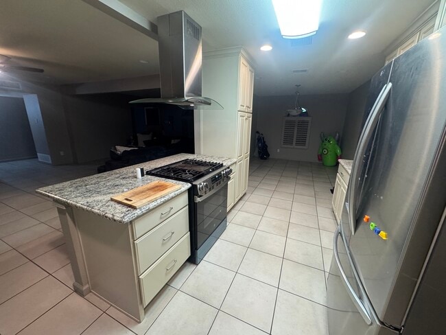 Building Photo - 6437 Dawn Dr