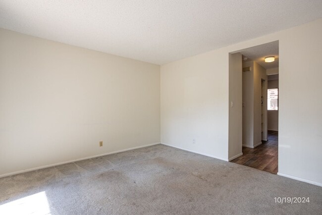 Building Photo - $2,6700 / 2 Bed 1.5 Bath IN MILILANI  (WATER&SEWER INCLUDED)