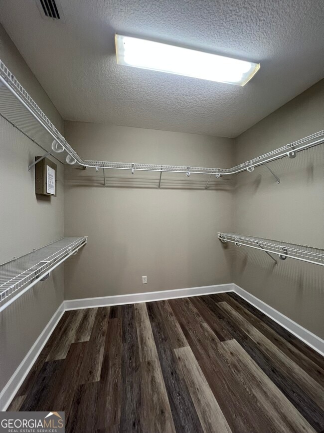 Building Photo - 229 Laurel Landing Blvd