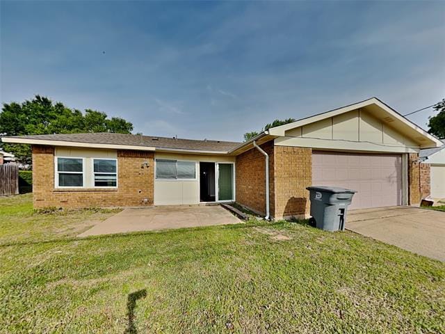 Building Photo - 7439 Oakmore Dr