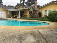 Building Photo - 4 Bedroom 3 bath with Pool in South Davis