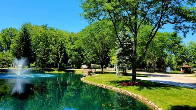 Building Photo - 5091 Cove Ct