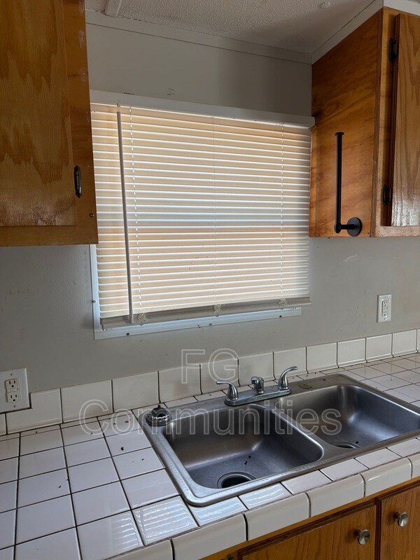 Building Photo - 1754 Zion Rd