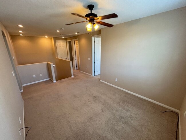 Building Photo - Elegant 3Bed/3Bath Home with Loft in the P...