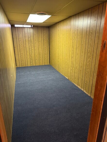 Building Photo - 27764 Townley St