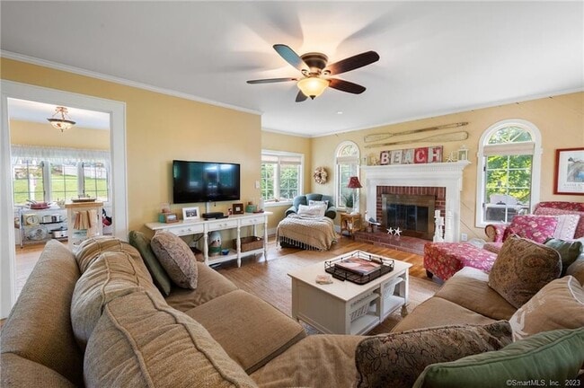 Building Photo - 6 East St