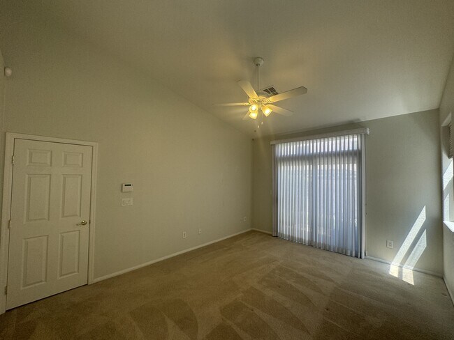 Building Photo - 9256 Blue Flax Pl