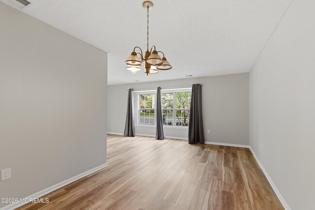 Building Photo - 5 Whistler Dr