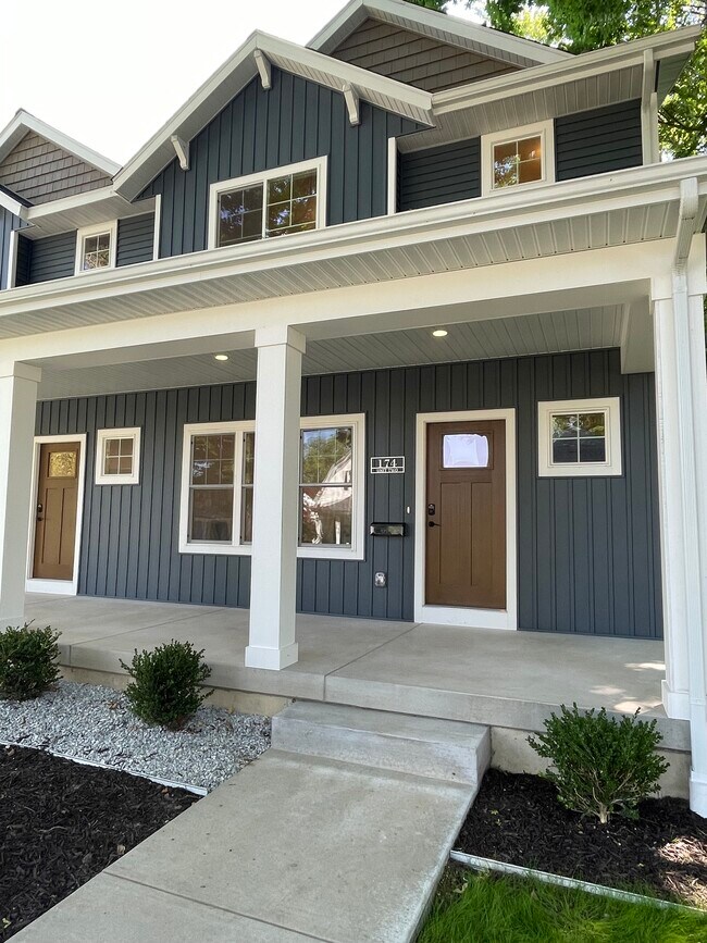 Building Photo - 174 N Monroe St