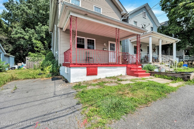 Building Photo - 630 E Lackawanna Ave