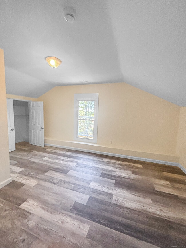 Building Photo - 358 Pomeroy Ave