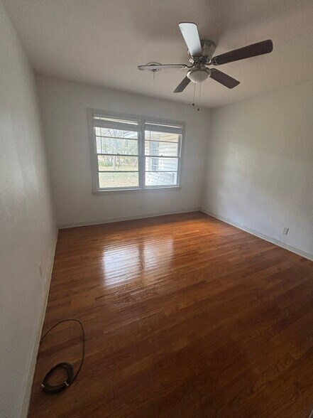 Building Photo - 4412 Idylwood Ln