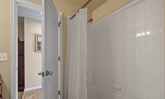 Building Photo - Beautiful 4 Bedroom in Loveland