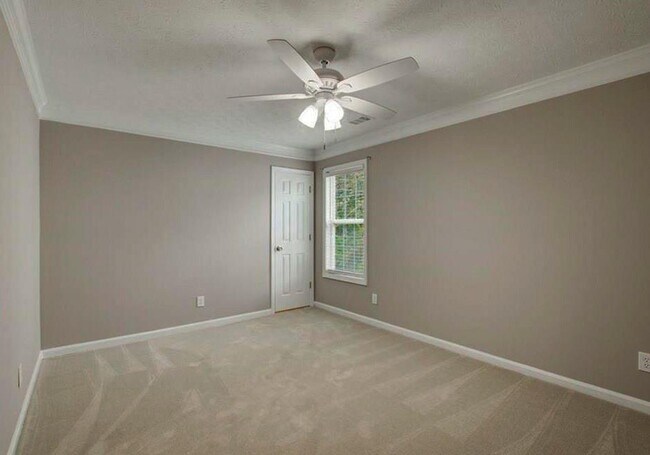 Building Photo - 3321 Serenade Ct