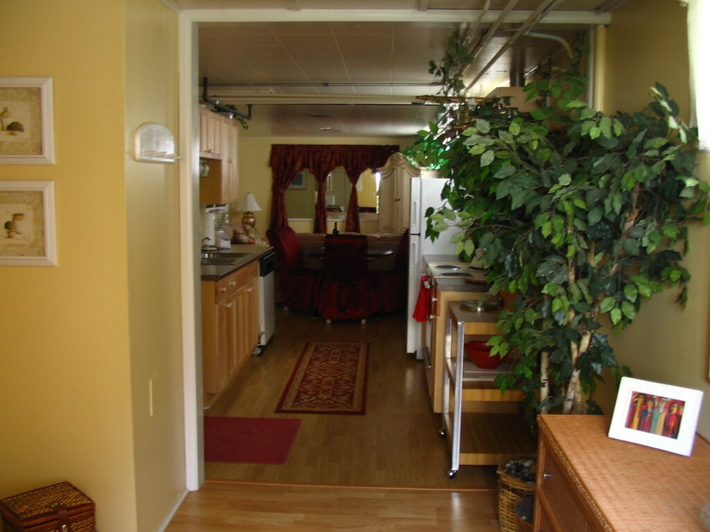 Building Photo - 2732 Eldridge Ave