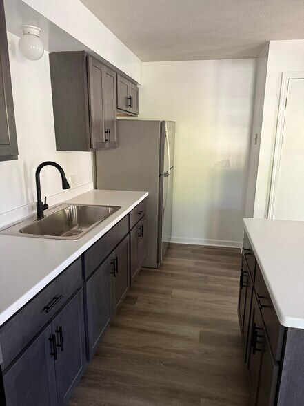 Kitchen - 30 East Ave