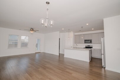 Building Photo - Spacious 4BR Single-level Home with Open Floor Plan & 2-Car Garage