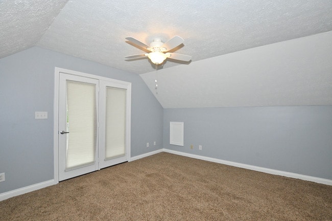 Building Photo - 517 E 23rd St