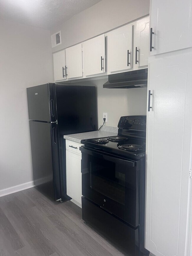 Building Photo - BG0923