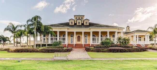 Building Photo - 2065 Camden Loop