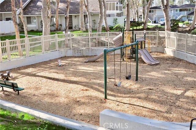 Building Photo - 2470 Coventry Cir