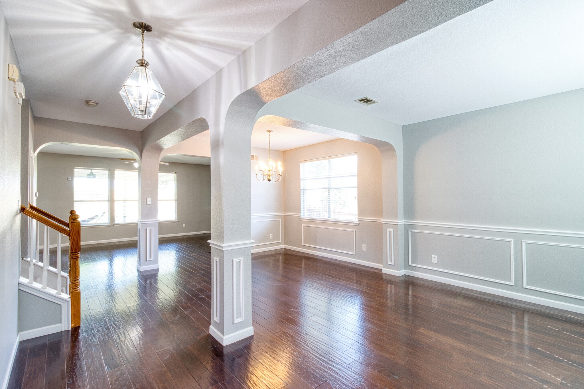 Building Photo - 9961 Delamere Dr