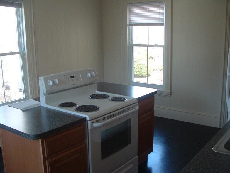 island kitchen - 96 Highland St