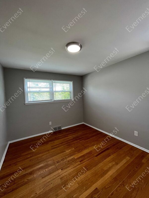 Building Photo - 17928 Winsome Rd