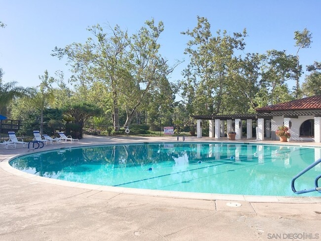 Building Photo - 5151 Don Mata Dr