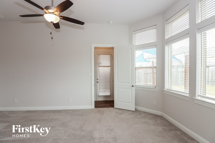 Building Photo - 3511 Sunburst Ct