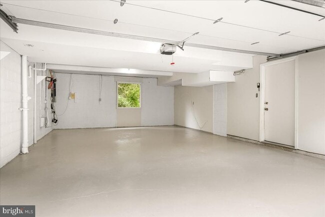 Building Photo - 4302 Wakefield Dr