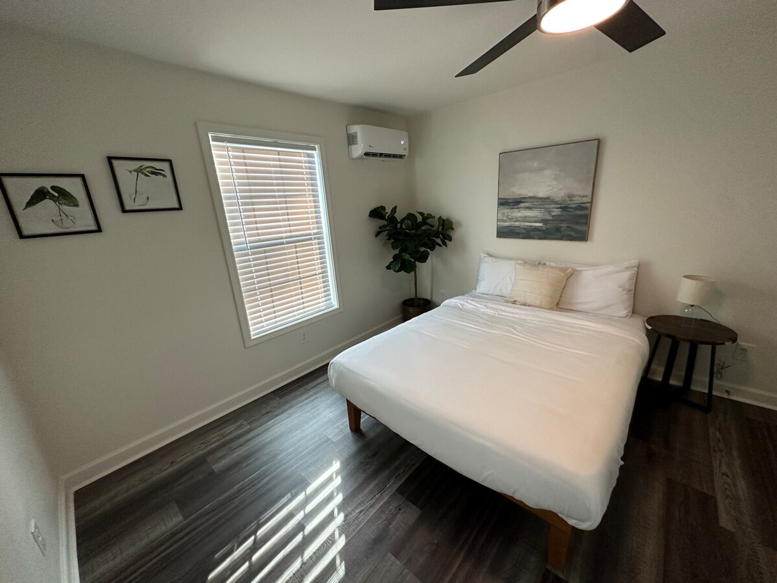 Building Photo - 121 Forest St