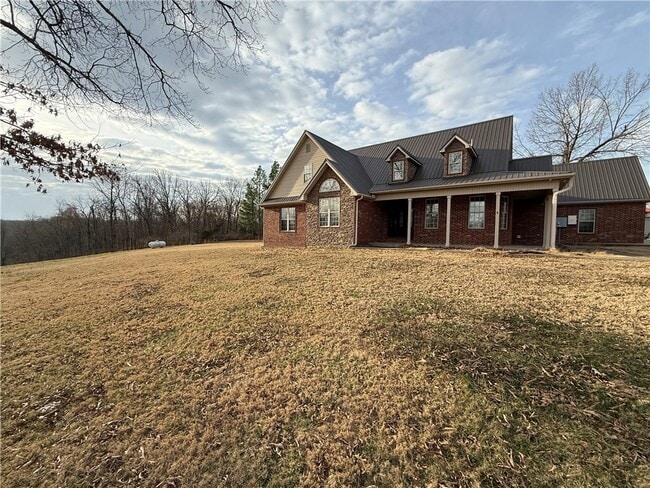 Building Photo - 4600 S Old Wire Rd