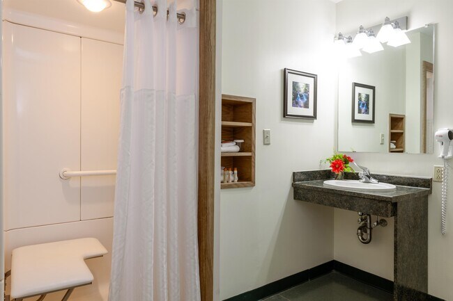 Building Photo - 104 Grand Summit Dr