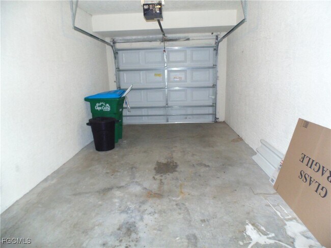 Building Photo - 2615 Somerville Loop