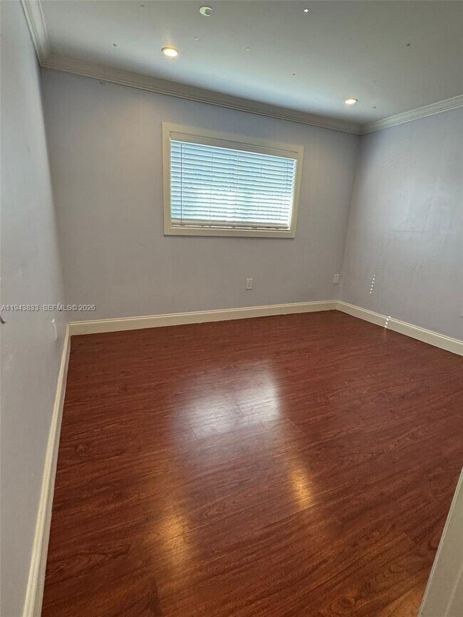 Building Photo - 8240 SW 149th Ct