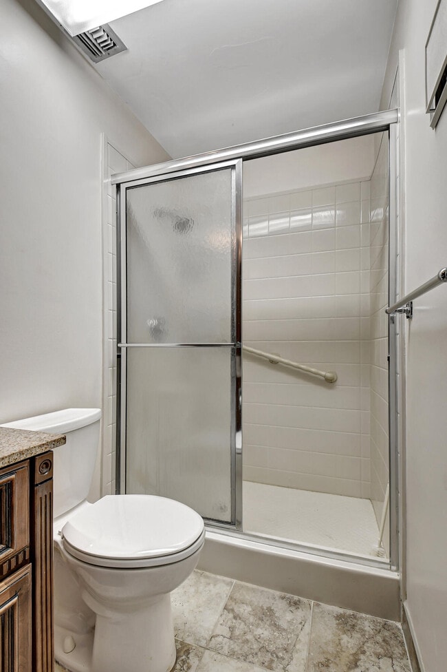 Building Photo - 15792 Philodendron Cir