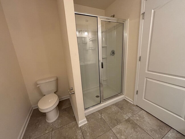 Building Photo - 2/2.5 Townhome in Prestwick – Garage & Screened Patio