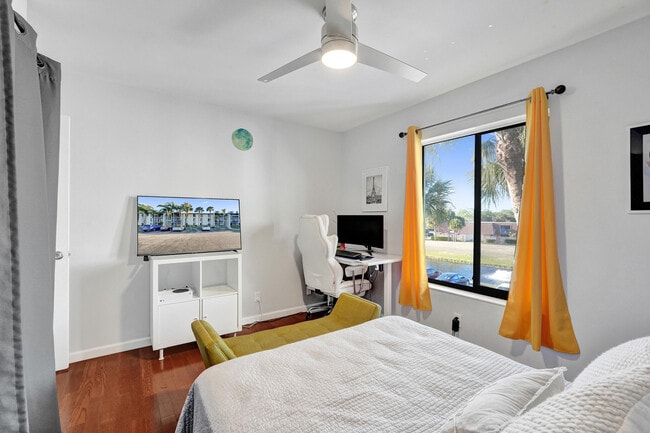 Building Photo - 1008 Green Pine Blvd