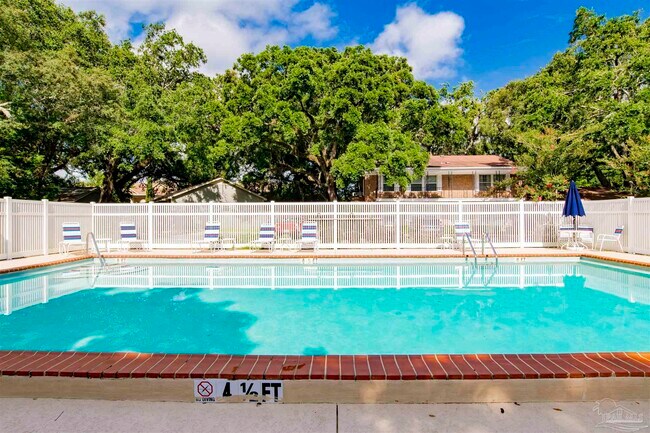 Building Photo - 3307 Kingswood Ct