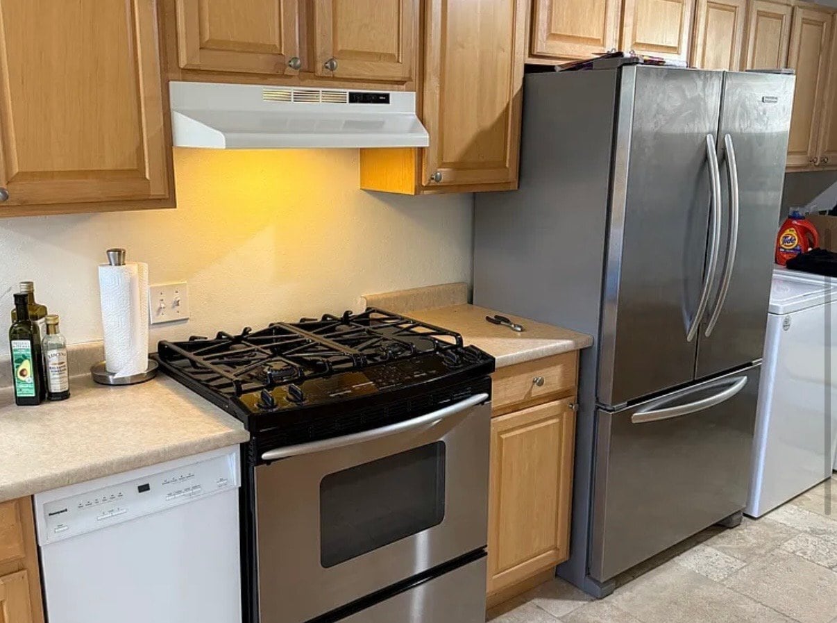 Building Photo - 5081 Foothill Blvd