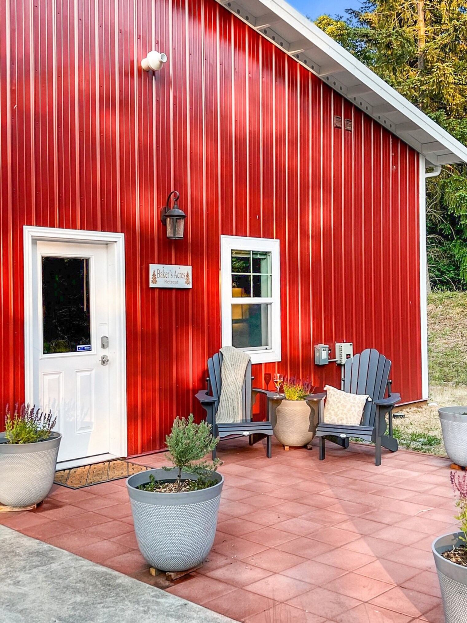 Building Photo - 3355 Saratoga Rd