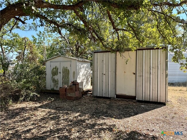 Building Photo - 1414 Mohican Trail