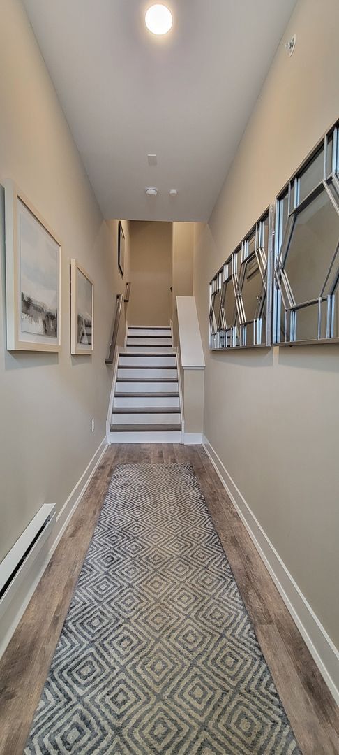 Building Photo - Large Townhome - Bensalem