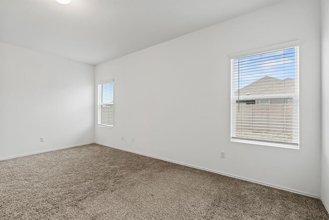 Building Photo - 136 Cherry Ridge Rd